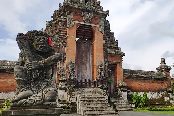 Taman Ayun Temple